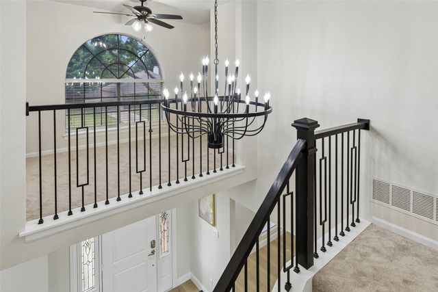 2069 Cameo Drive, Lewisville, TX 75067