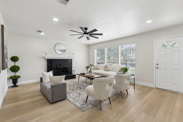 2069 Cameo Drive, Lewisville, TX 75067
