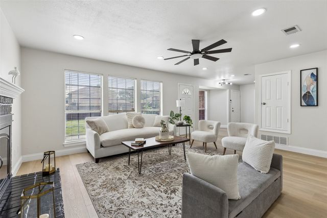 2069 Cameo Drive, Lewisville, TX 75067