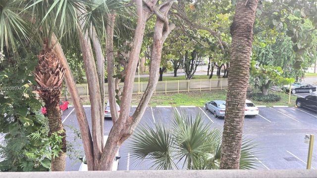 14401 N Kendall Drive 301N, Miami, FL 33186