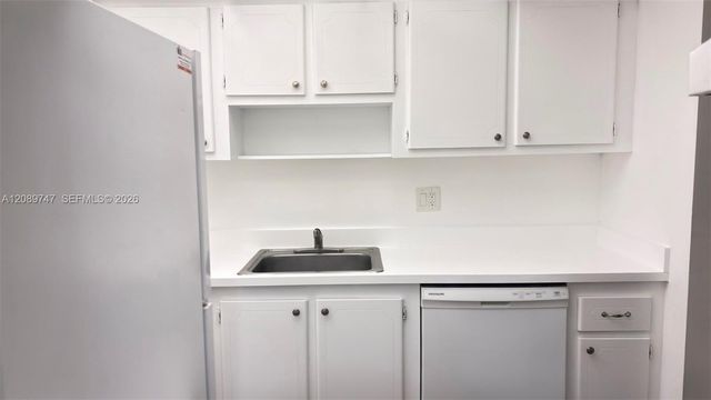 14401 N Kendall Drive 301N, Miami, FL 33186