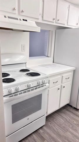 14401 N Kendall Drive 301N, Miami, FL 33186