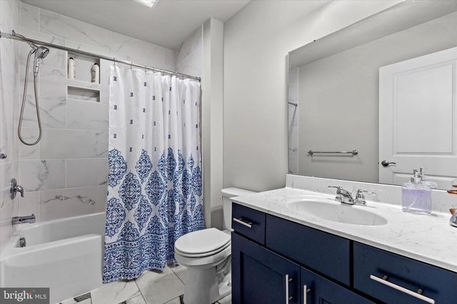 182 MAGNOLIA DR, Middletown, PA 17057