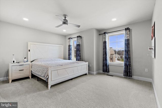 182 MAGNOLIA DR, Middletown, PA 17057