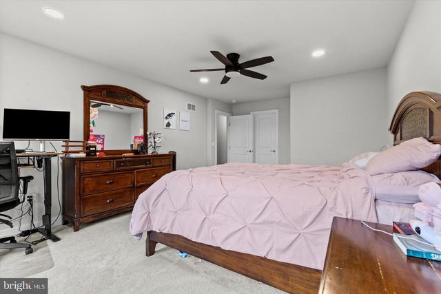 182 MAGNOLIA DR, Middletown, PA 17057