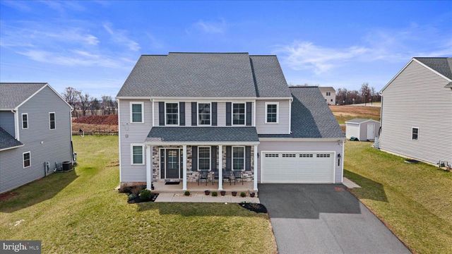 182 MAGNOLIA DR, Middletown, PA 17057