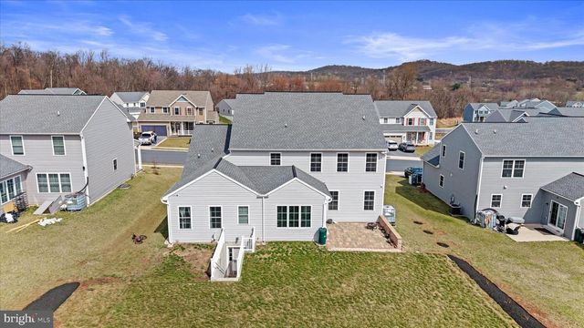 182 MAGNOLIA DR, Middletown, PA 17057