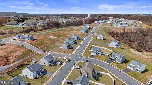 182 MAGNOLIA DR, Middletown, PA 17057