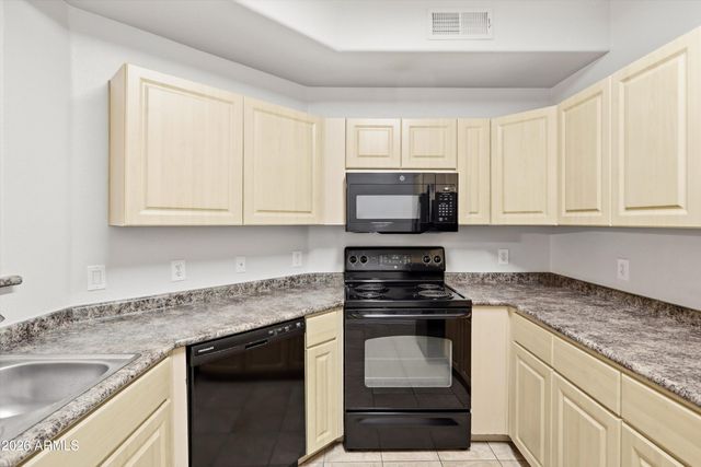 5303 N 7TH Street 112, Phoenix, AZ 85014