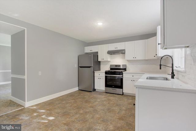 627 BROADWAY, Hanover, PA 17331