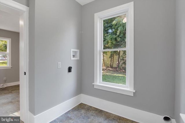 627 BROADWAY, Hanover, PA 17331