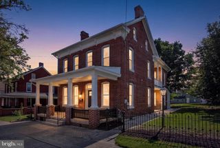 627 BROADWAY, Hanover, PA 17331