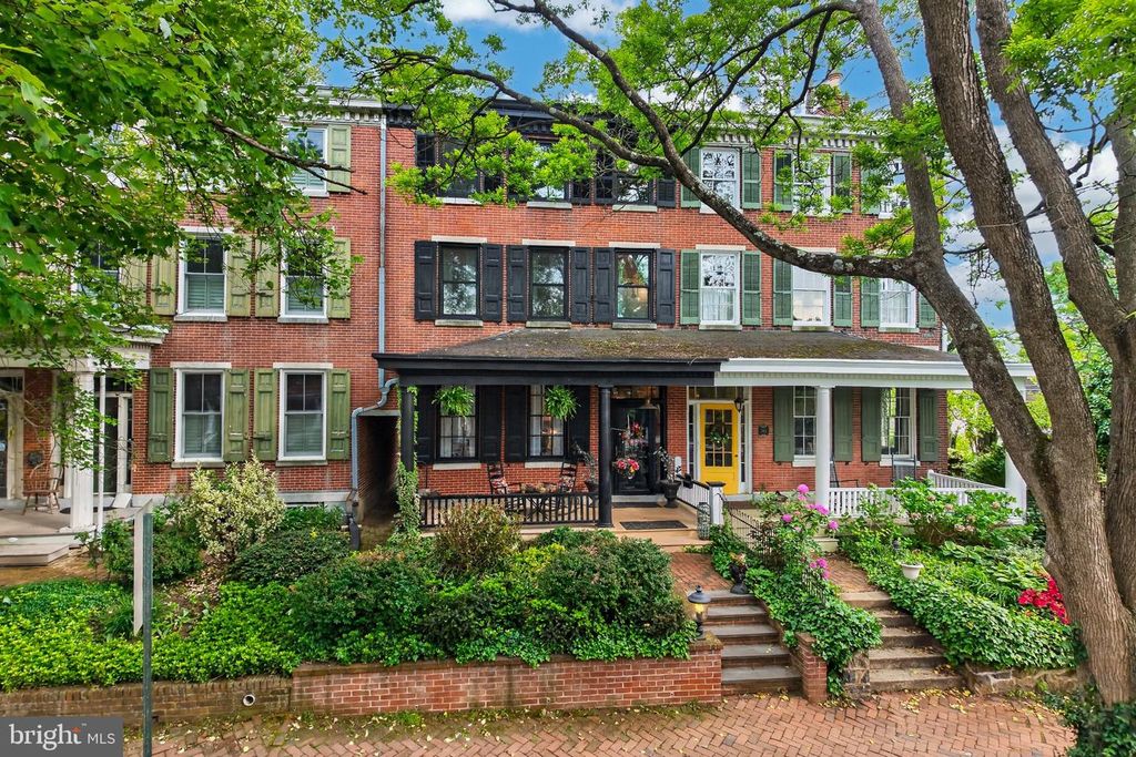 340 W MINER ST, West Chester, PA 19382