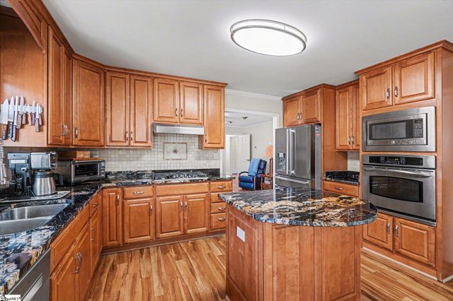 503 Dove Tree Road, Greenville, SC 29615