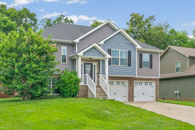 771 Banister Dr, Clarksville, TN 37042