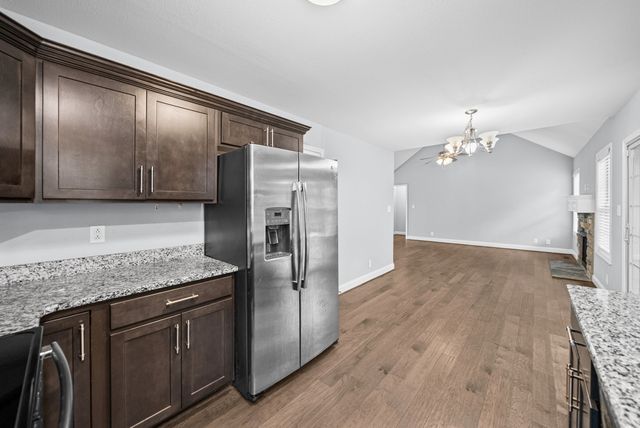 771 Banister Dr, Clarksville, TN 37042