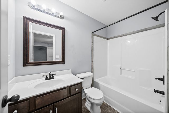 771 Banister Dr, Clarksville, TN 37042