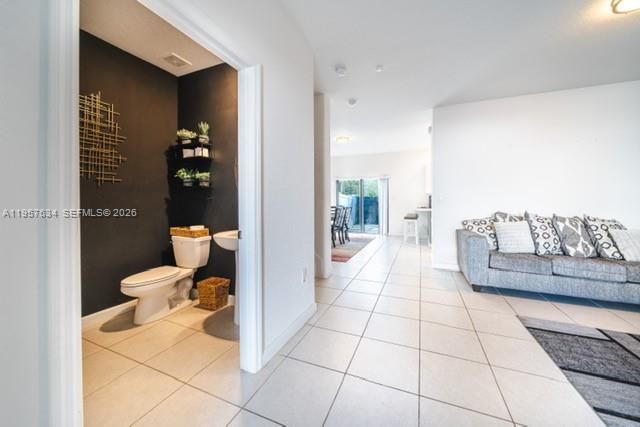 492 NW 203rd Ter, Miami Gardens, FL 33169