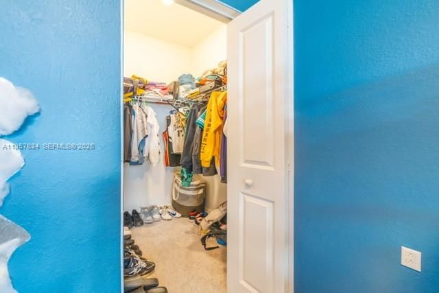 492 NW 203rd Ter, Miami Gardens, FL 33169