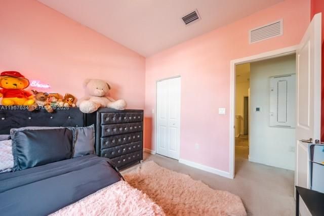 492 NW 203rd Ter, Miami Gardens, FL 33169