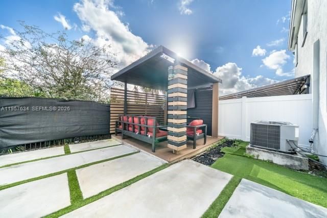 492 NW 203rd Ter, Miami Gardens, FL 33169