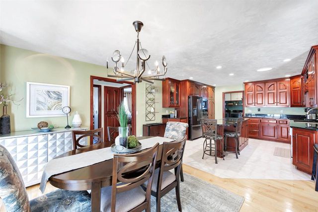 1642 DIAMOND DRIVE, Green Bay, WI 54311