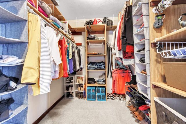 1642 DIAMOND DRIVE, Green Bay, WI 54311