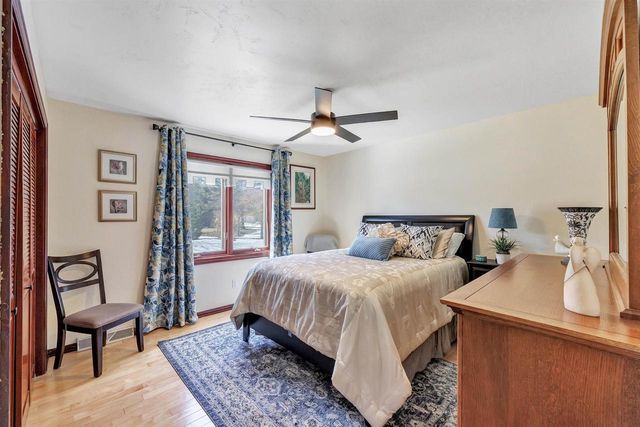 1642 DIAMOND DRIVE, Green Bay, WI 54311