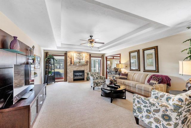 1642 DIAMOND DRIVE, Green Bay, WI 54311