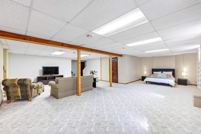 1642 DIAMOND DRIVE, Green Bay, WI 54311