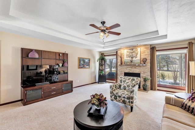 1642 DIAMOND DRIVE, Green Bay, WI 54311