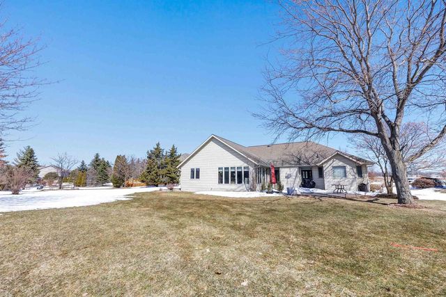 1642 DIAMOND DRIVE, Green Bay, WI 54311