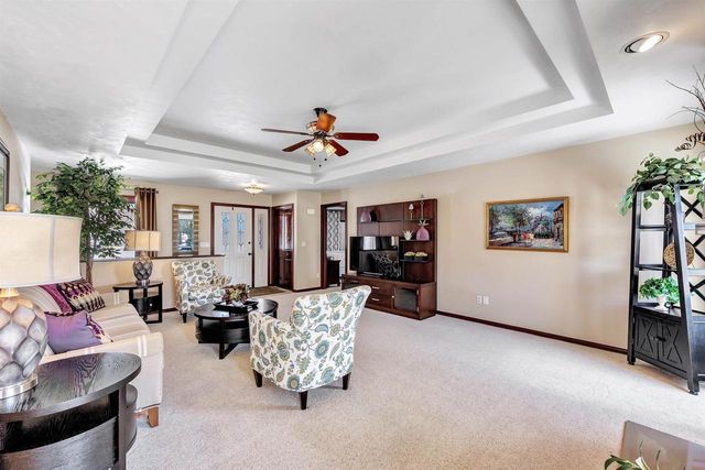 1642 DIAMOND DRIVE, Green Bay, WI 54311