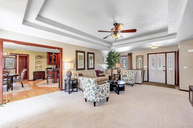 1642 DIAMOND DRIVE, Green Bay, WI 54311