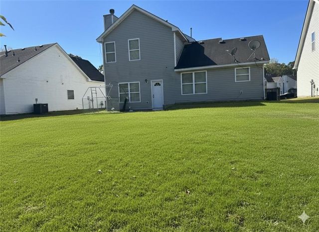 8258 Champion Trail, Fairburn, GA 30213