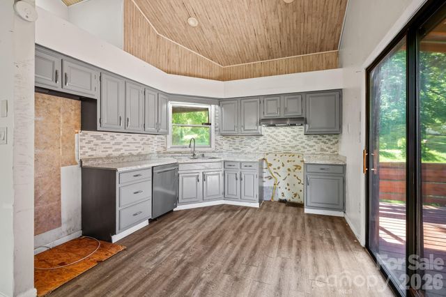 53 Wanoca Avenue, Asheville, NC 28803