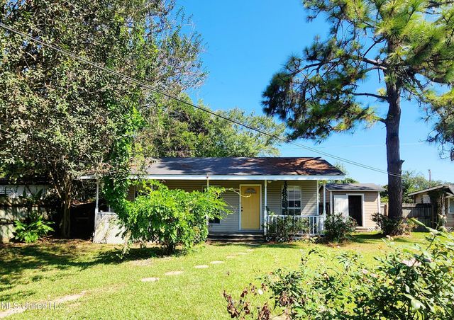 300 Lindberg Avenue, Natchez, MS 39120