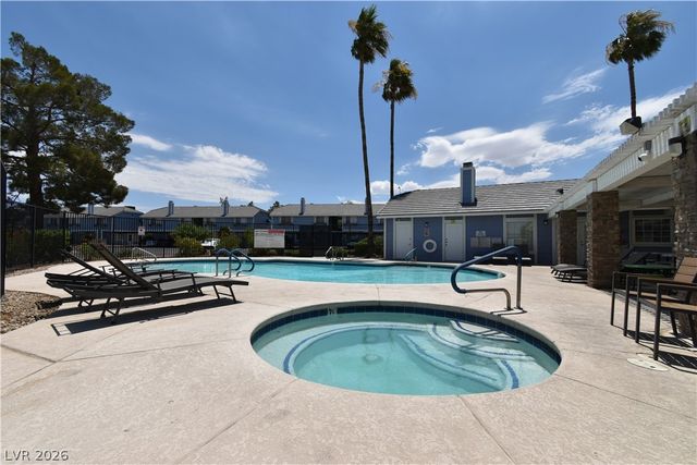 5851 Medallion Drive 101, Las Vegas, NV 89122