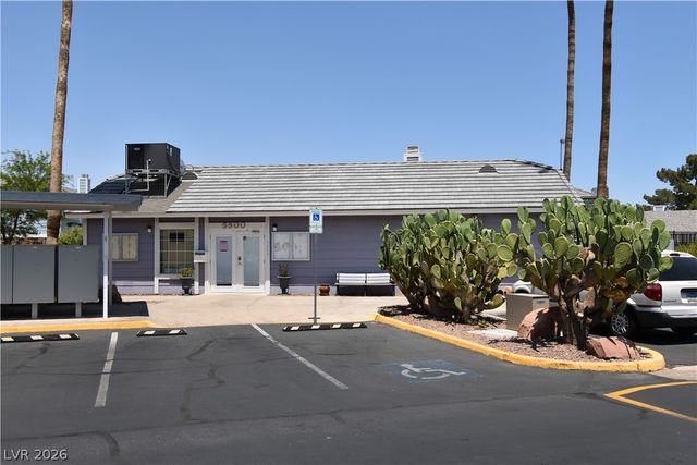 5851 Medallion Drive 101, Las Vegas, NV 89122