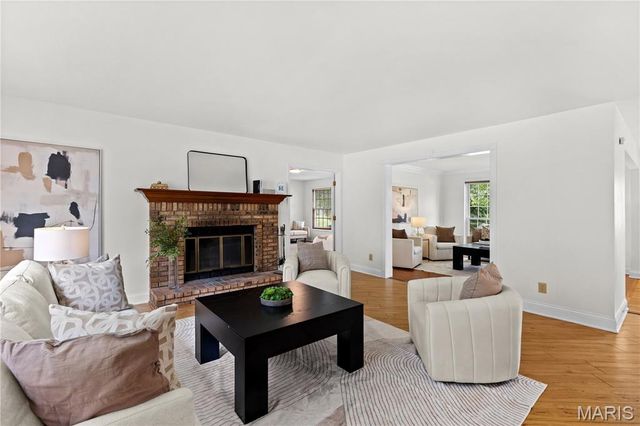 2701 Wellington Drive, Florissant, MO 63033