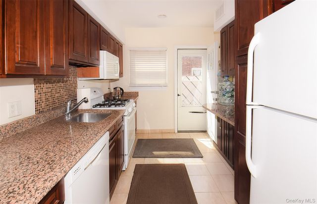 7553 197th Street, Fresh Meadows, NY 11366