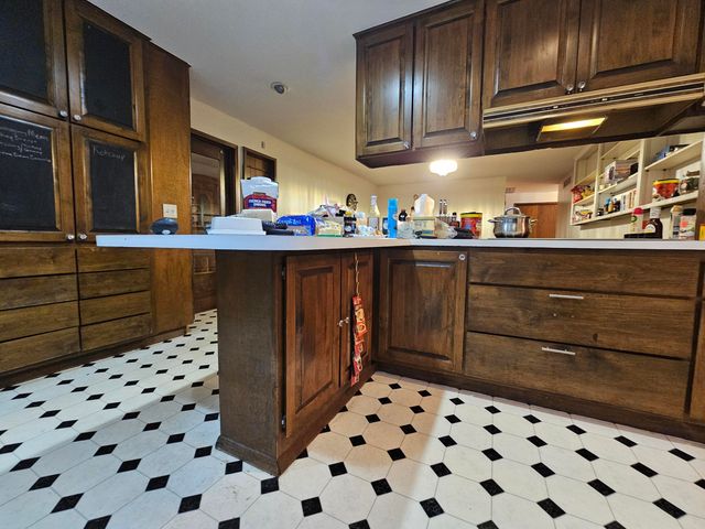 742 E Smith Street, Springfield, MO 65803