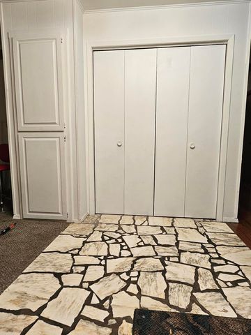 742 E Smith Street, Springfield, MO 65803