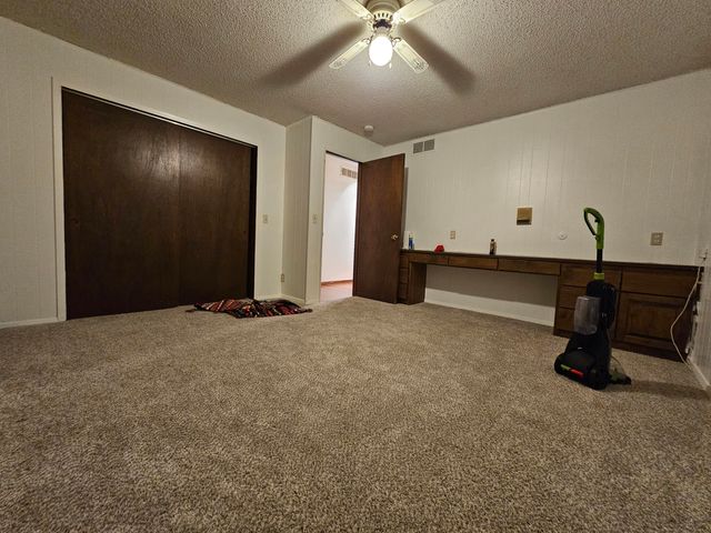 742 E Smith Street, Springfield, MO 65803