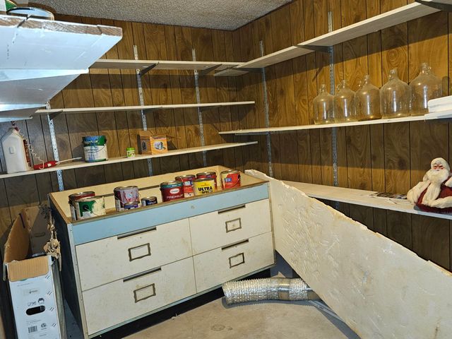 742 E Smith Street, Springfield, MO 65803