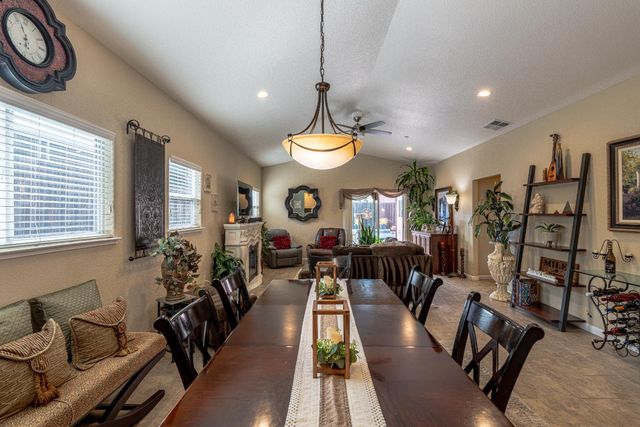 728 Patton Dr, Roseville, CA 95747