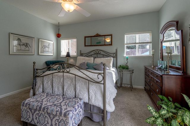 728 Patton Dr, Roseville, CA 95747