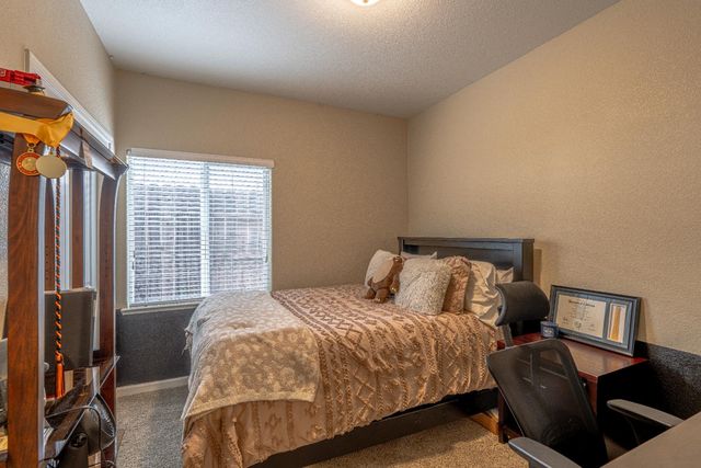 728 Patton Dr, Roseville, CA 95747