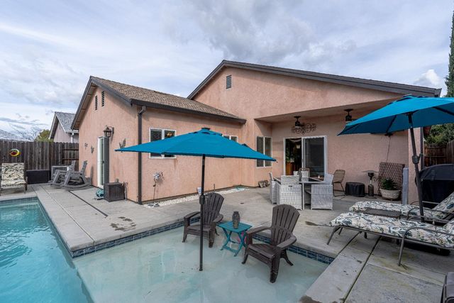 728 Patton Dr, Roseville, CA 95747