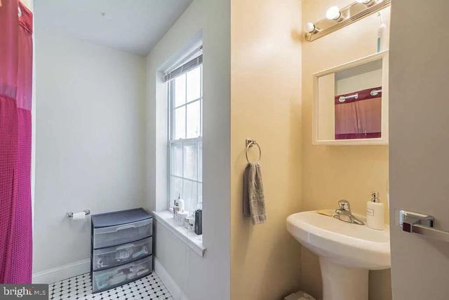 2044 N 18TH ST, Philadelphia, PA 19121